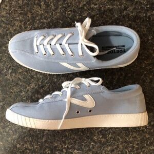 Tretorn Nylite Plus canvas lace sneaker.Women’s size 10. Light blue/white.